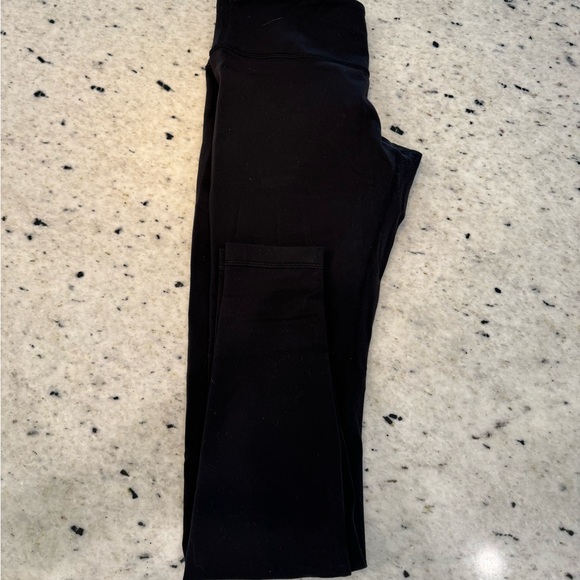 Used wunder under Lulu lemon full length - Picture 4 of 4